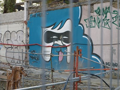 photo graffiti Paris 19eme arrondissement